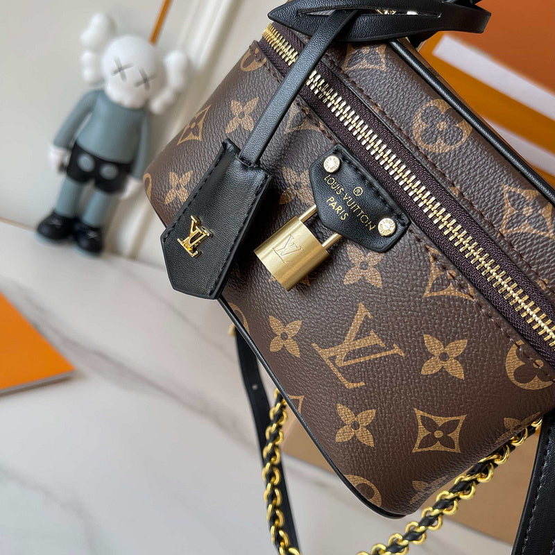 LLP221 Shoulder Bag 19-11-6.5CM Bags